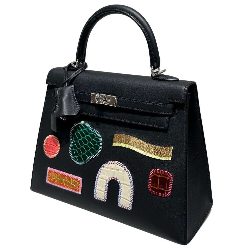 Hermes Kelly 25 Sellier Broderie Collage right side profile, featuring the signature strap and turn-lock closure details.