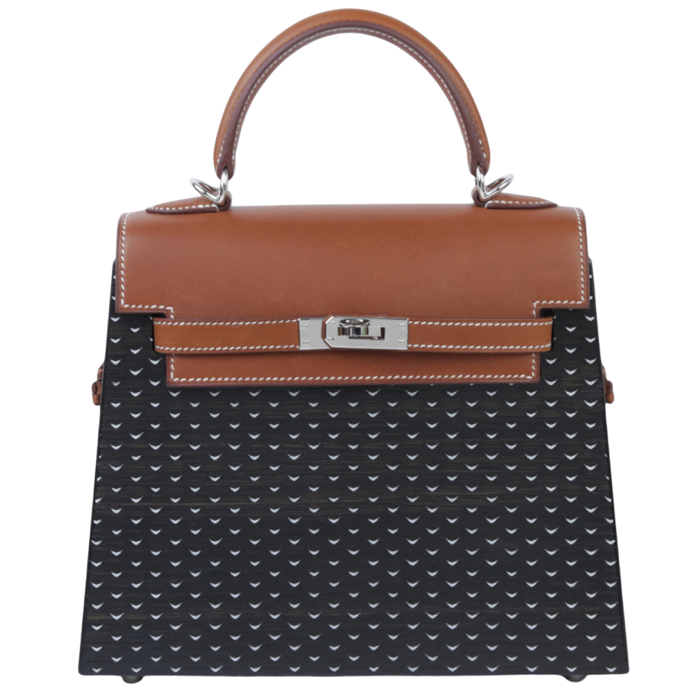 Hermès Kelly Wood 22 bag in black Barenia leather, front view